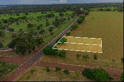 Exclusive lots in Santa Elena Country & Marina Club Urbanization.