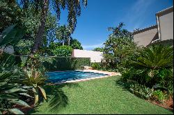 Residence located in the Mariscal Estigarribia Neighborhood.