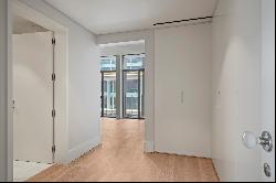 Flat, 5 bedrooms, for Sale