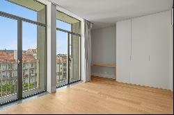 Flat, 5 bedrooms, for Sale