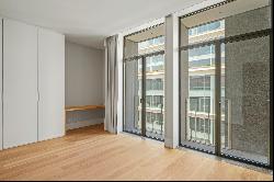 Flat, 5 bedrooms, for Sale