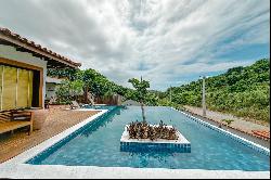 Pristine house close to the beach