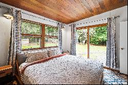 Redwood Mid-Century Hideaway