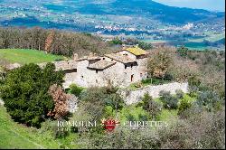 HISTORIC COUNTRY HOUSE WITH PANORAMIC VIEWS OF TODI FOR SALE IN UMBRIA