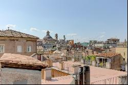 Luxury apartment in Rome