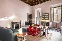 Apartment in noble palace in Piazza Campitelli