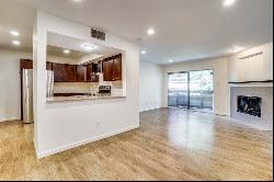 7640 W Greenway Boulevard #7H, Dallas TX 75209