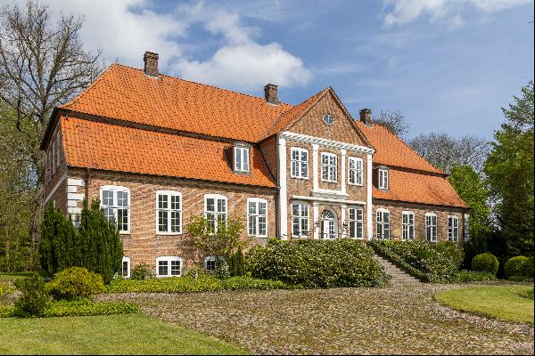 Historical Manor House near the Baltic Sea - Gut Toestorf