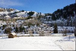 Acreage on the Banks of the Snake River