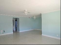 215 Manatee Lane #Apt B(E), Fort Pierce FL 34982