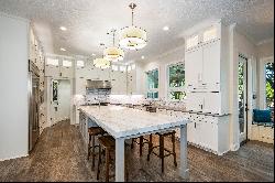 Unparalleled Luxury in Shavano Creek