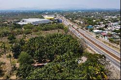 Land on the road to Colima - Manzanillo.