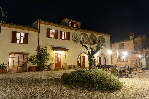 Private Villa for sale in Sinalunga (Italy)