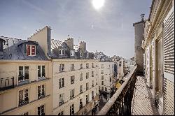 Paris 1st District – A 2-bed apartment with a balcony