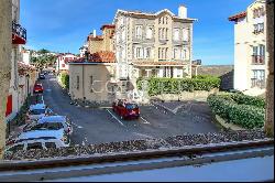 AN 85 SQM APARTMENT IN THE HEART OF HISTORIC SAINT-JEAN DE LUZ