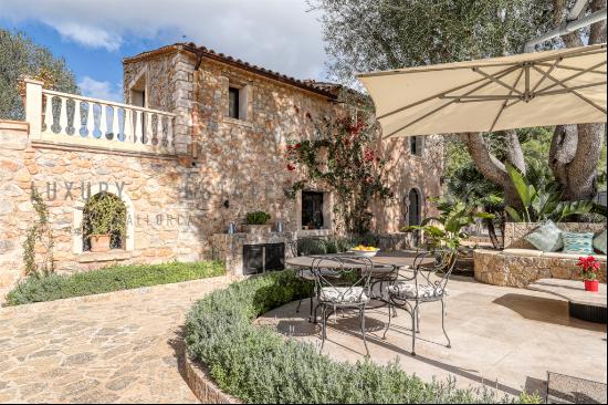 Renovated stone finca in S'Arraco in the southwest of Mallorca