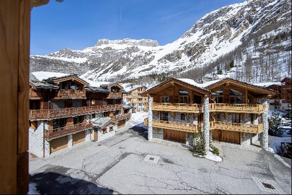 Exceptional apartment with mountain views inVal-d'Isère.