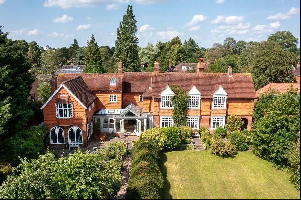 Substantial Victorian Residence in one of Cambridge's premier roads