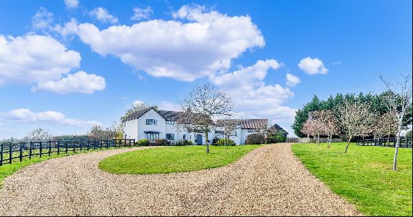 Beautifully positioned country house with stunning rural views
