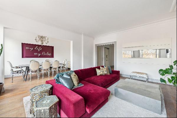 Well-presented two bedroom apartment in  Knightsbridge