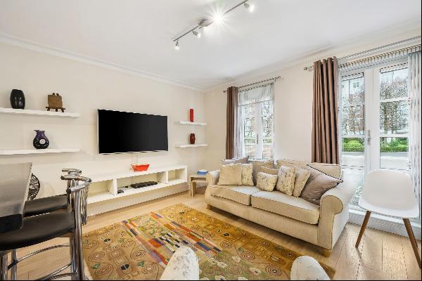 One bedroom apartment in Kensington Green, with all bills included.
