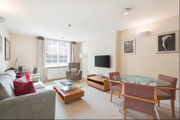 Modern 1 bedroom flat to rent in Marylebone, W1.
