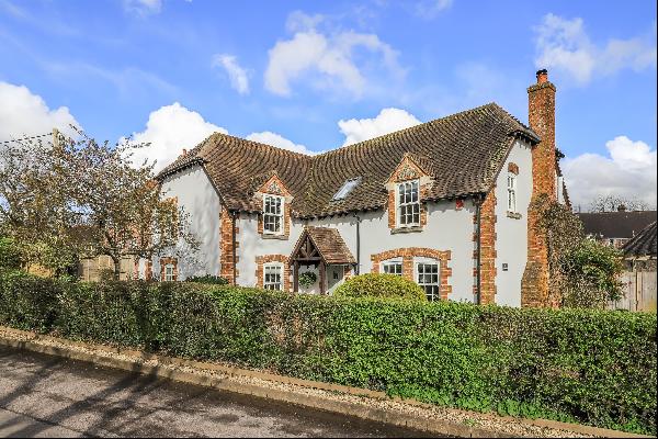 An attractive and spacious home set in the South Downs National Park in a quiet location, 