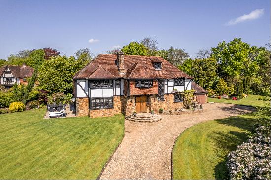 Chain Free: An impressive family home with established gardens approaching 1 acre located 