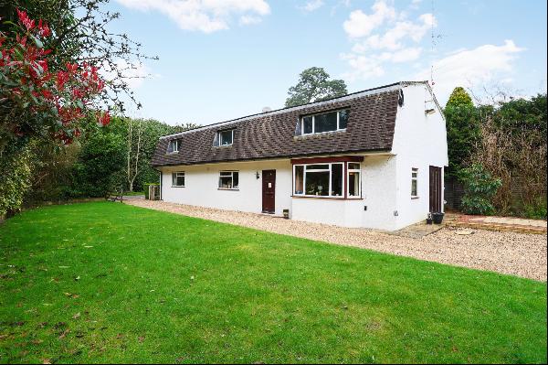 Three bedroom detached home on edge of St. George's Hill.