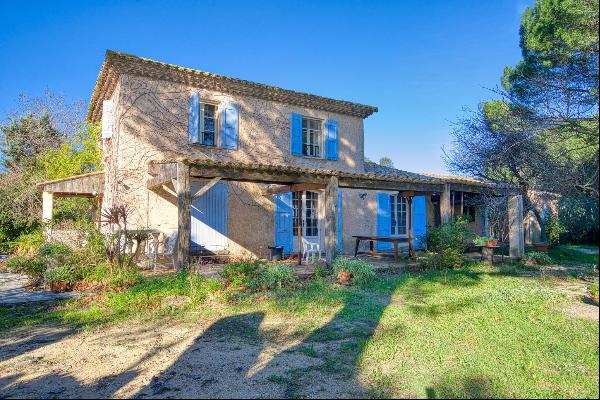 A charming Provencal house requiring renovation between Saint Tropez and Ramatuelle.