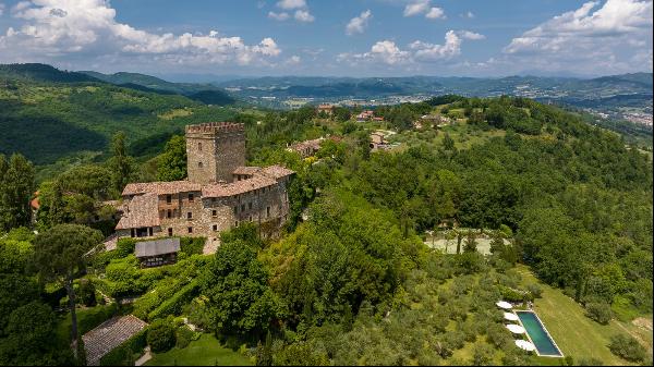 Incredible, elegantly and meticulously restored castle in glorious Umbrian countryside.