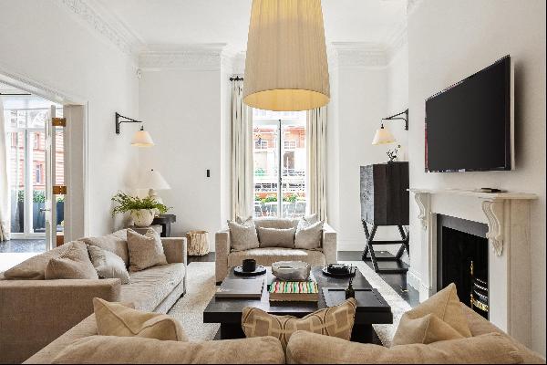 A 3 bedroom property to rent in Knightsbridge