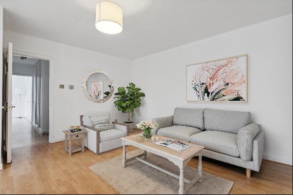 A newly refurbished one bedroom apartment available to rent in Devonport, W2.