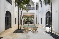 8022 - House for Sale Boutique Villa with 8 bedrooms in Tulum, Tulum 77760