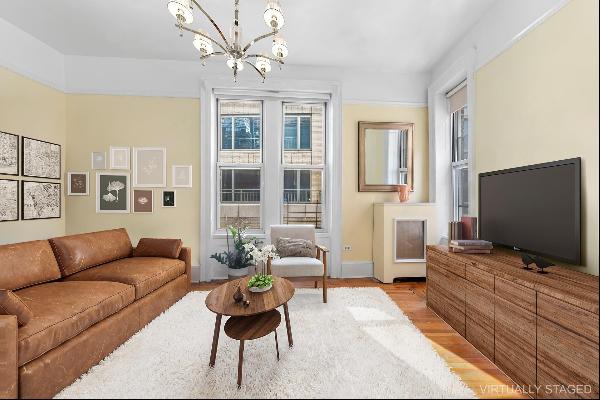 <p><span>Step into the realm of your urban dreams at 345 West 70th Street, Unit 6F - an en
