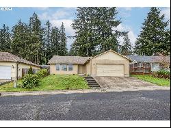 200 Buttercup Loop, Cottage Grove OR 97424