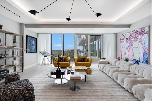 Indulge in luxury living at The Ritz-Carlton Residences, Miami Beach. This 3BR/3.5BA maste