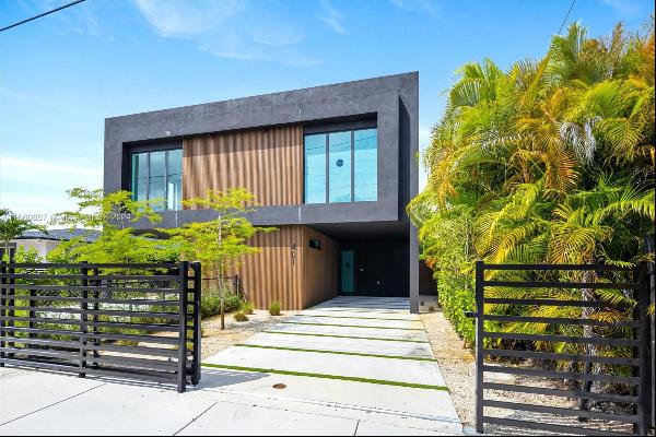 Welcome to The Villas in Buena Vista located within a few blocks to Miami Design District,