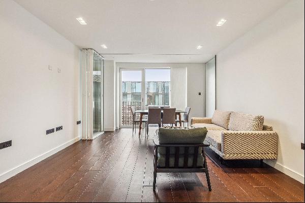 Stylish twenty first floor two bedroom apartment in the ever-popular 8 Casson Square, form
