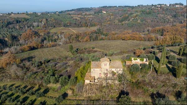 Glorious estate to restore near Florence.