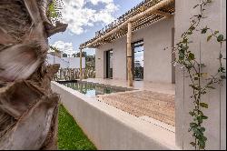 Beathtaking villa with sea views in Génova, Palma