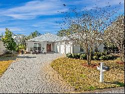 Beautiful Beach Home With Generous Poolside Living Space