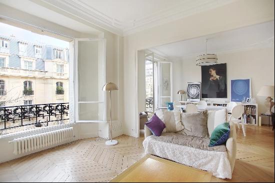 Vente - Appartement Paris 7eme (Gros-Caillou) - 1a 950a 000a 