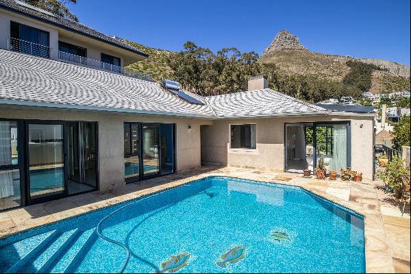 14 Ave Drelincourt, Fresnaye, Cape Town, SOUTH AFRICA