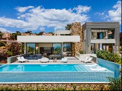 Contemporary style villa in Nueva Andalucia