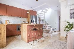 Exclusive duplex completely renovated in the centre of Seville