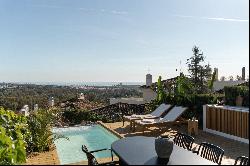 Incredible apartment with private pool and coastal views in Nueva Andalucia
