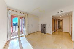 Penthouse in Nova Santa Ponsa in mediterranean complex directly on the golf course