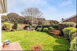 Large Detached Family Home Close to the Sea