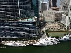 475 BRICKELL AV 2415